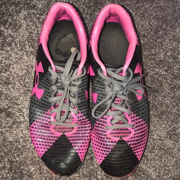 Under Armour Sports Cleats Shoes - Picture 5 of 7